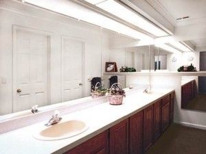 The Colonial House - BYU Idaho Student Housing: 151 W 4th S, Rexburg, ID 83440